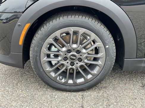 New 2026 MINI Cooper 2-Door Hardtop image 9