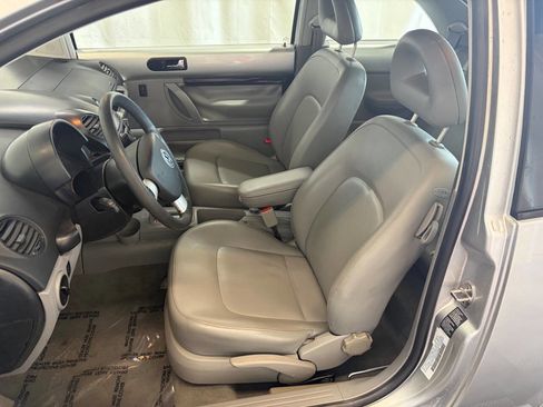 Used 2000 Volkswagen Beetle GLS FWD image 16