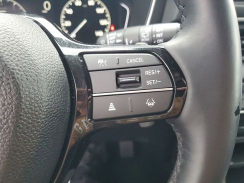 Used 2025 Honda Pilot Touring image 33