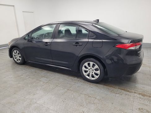 Used 2022 Toyota Corolla LE FWD image 3
