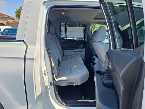New 2025 Honda Ridgeline RTL image 12