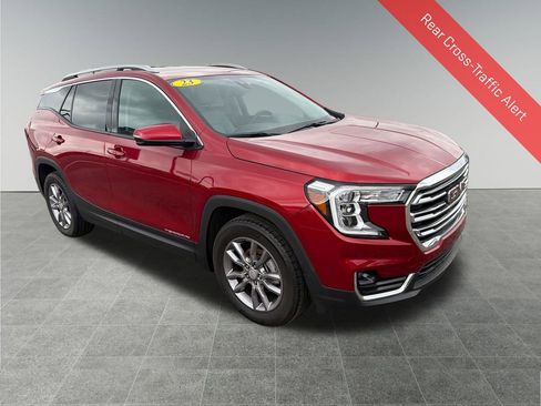Used 2023 GMC Terrain SLT image 9