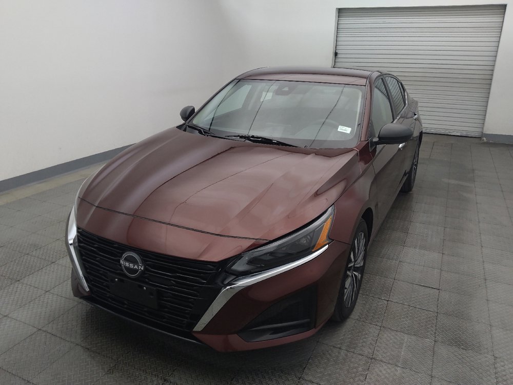 Used 2025 Nissan Altima 2.5 SV AWD/4WD image 15