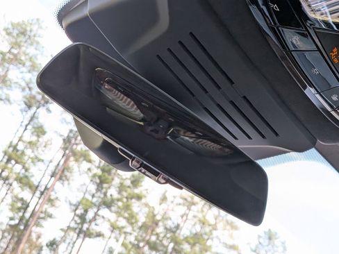 Used 2023 BMW X7 xDrive40i w/ Executive Package image 27