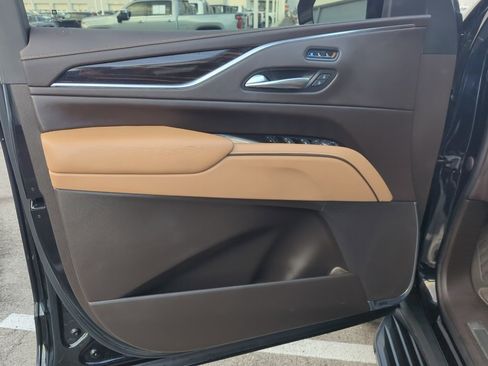 Used 2022 Cadillac Escalade Sport w/ Touring Package image 10