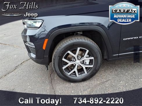 Used 2024 Jeep Grand Cherokee Limited image 5