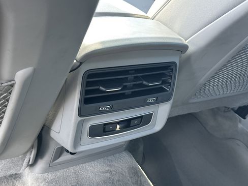 Used 2024 Audi Q7 Premium Plus image 14