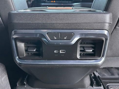 Used 2024 Chevrolet Silverado 3500 High Country w/ High Country Premium Package image 48