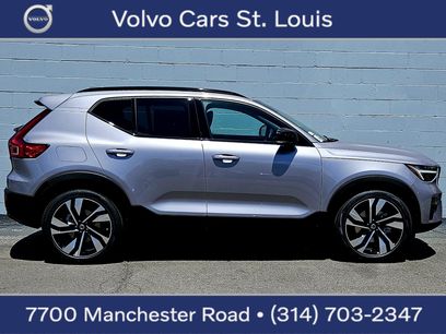 New 2026 Volvo XC40 B5 Plus w/ Climate Package
