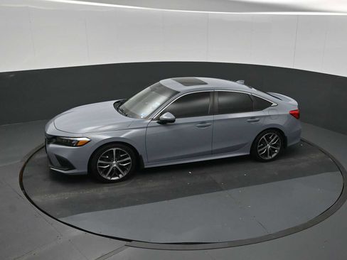 Used 2022 Honda Civic Touring image 19