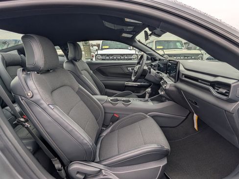 New 2026 Ford Mustang Coupe image 6