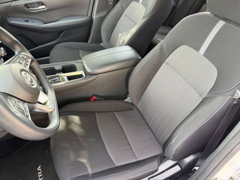 Used 2025 Nissan Sentra SV FWD image 36