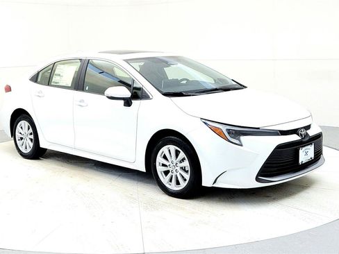New 2026 Toyota Corolla XLE image 7