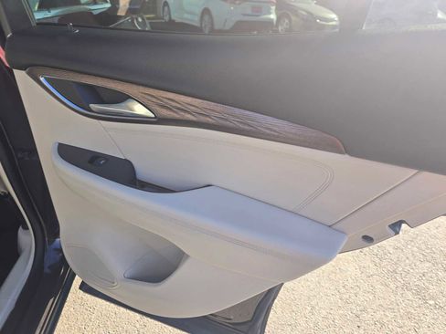 Used 2021 Buick Envision Avenir w/ Technology Package II image 13