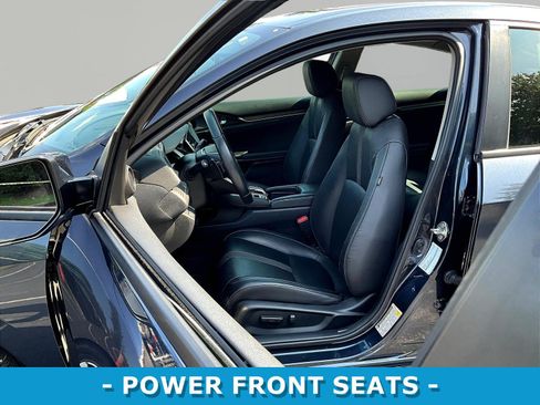 Used 2019 Honda Civic Touring image 21