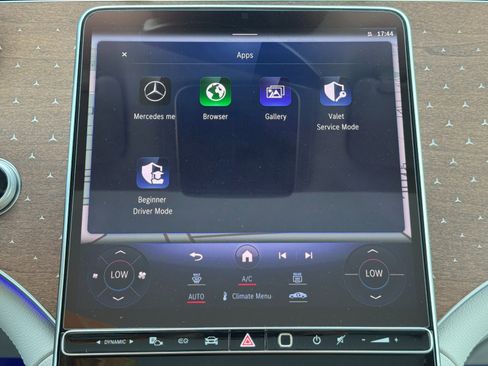 Used 2023 Mercedes-Benz EQE 500 4MATIC SUV image 33