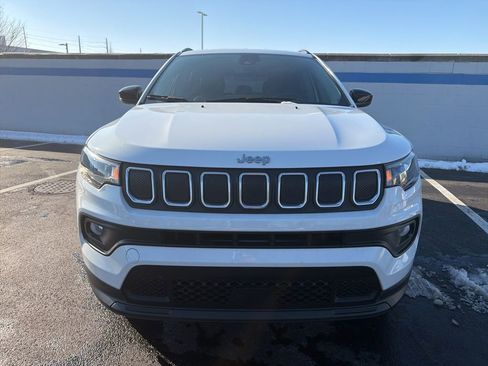 Used 2022 Jeep Compass Latitude image 8