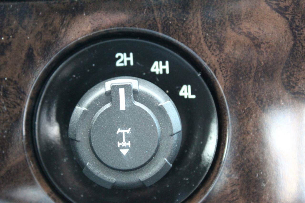 Used 2015 Ford F250 Platinum AWD/4WD image 26