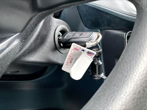 Used 2022 Ford Maverick XL image 12