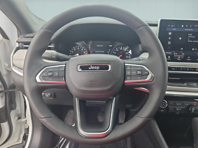 Used 2024 Jeep Compass Limited AWD/4WD image 18