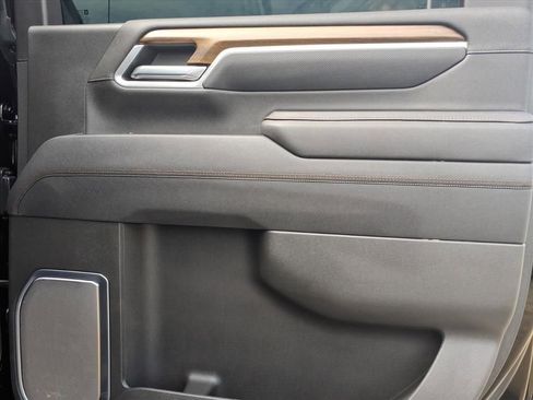 Used 2025 Chevrolet Silverado 2500 High Country w/ Z71 Off-Road Package image 14