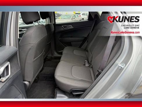 Used 2025 Kia Sportage LX AWD/4WD image 15