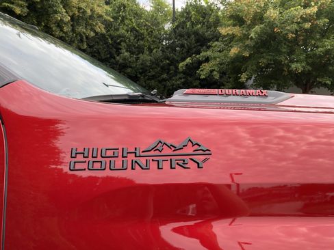 Used 2024 Chevrolet Silverado 2500 High Country w/ Technology Package AWD/4WD image 47