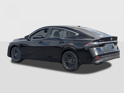 New 2026 Nissan Sentra SV w/ SV Convenience Package FWD image 3