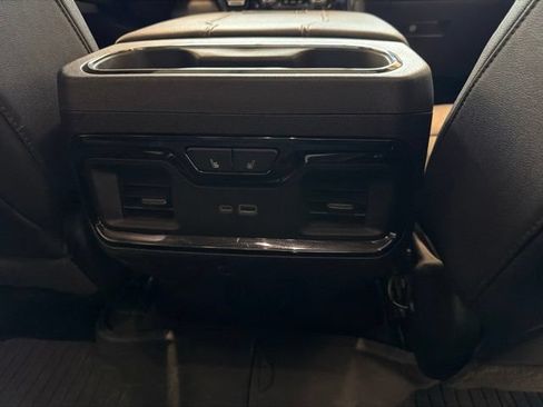 Used 2024 GMC Sierra 2500 AT4 w/ AT4 Premium Plus Package AWD/4WD image 43