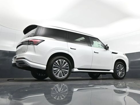 New 2026 INFINITI QX80 Luxe image 45