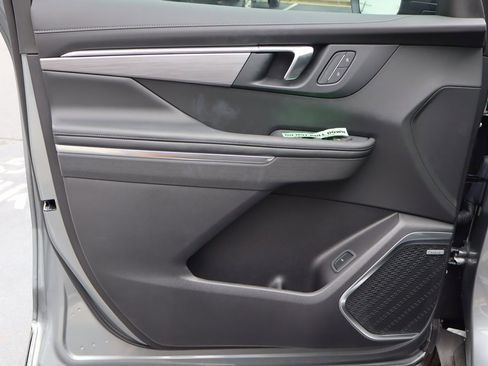 New 2025 Buick Enclave Preferred image 9