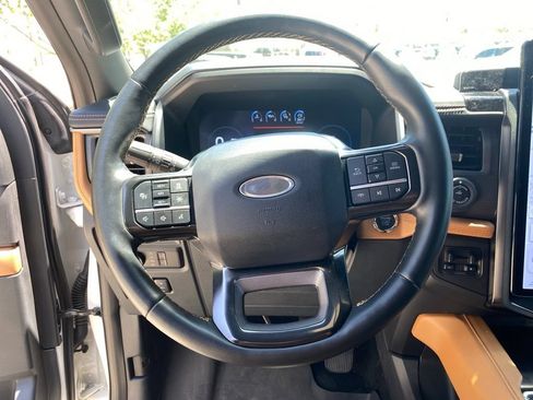 Used 2024 Ford Expedition Max Platinum AWD/4WD image 12