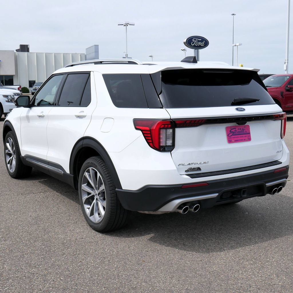 Used 2025 Ford Explorer Platinum w/ Ultimate Package AWD/4WD image 9