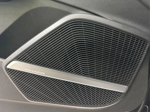 Used 2018 Audi Q5 2.0T Premium Plus w/ Premium Plus Package image 41