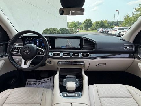 Used 2023 Mercedes-Benz GLS 450 4MATIC image 23