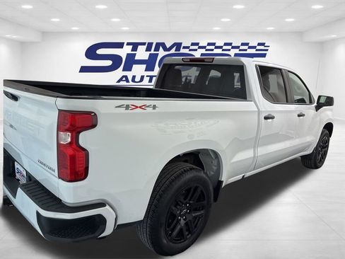 Used 2023 Chevrolet Silverado 1500 Custom image 4