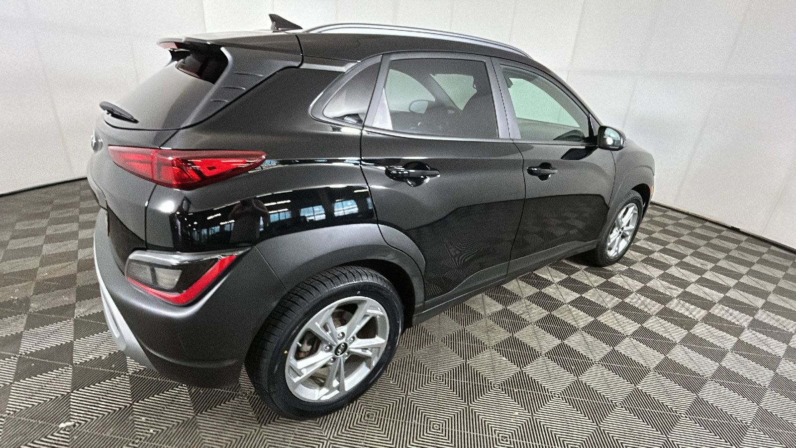 Certified 2023 Hyundai Kona SEL w/ Convenience Package FWD image 3