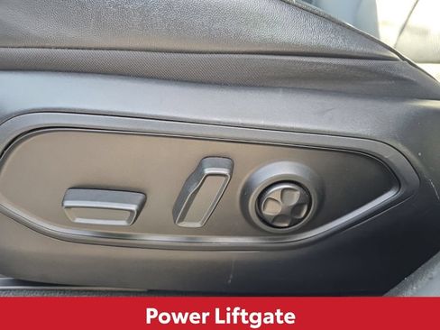 Used 2023 Jeep Grand Cherokee Limited w/ Luxury Tech Group II RWD image 19