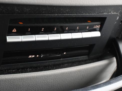 Used 2010 Mercedes-Benz S 550 4MATIC image 30