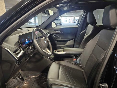 Used 2025 BMW X1 xDrive28i w/ Technology Package image 32