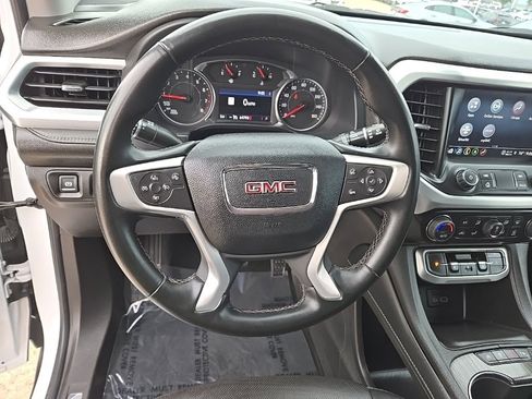 Used 2023 GMC Acadia SLT image 50