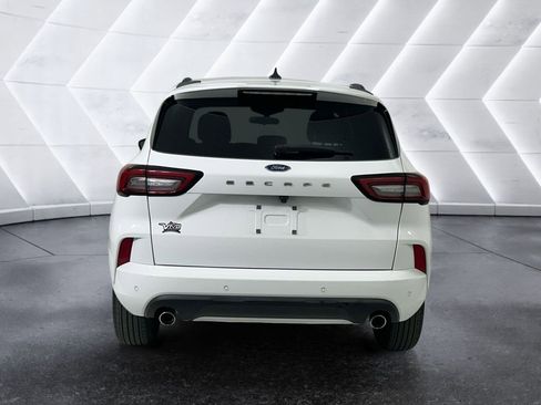 Used 2023 Ford Escape ST-Line w/ Tech Pack #1 FWD image 5