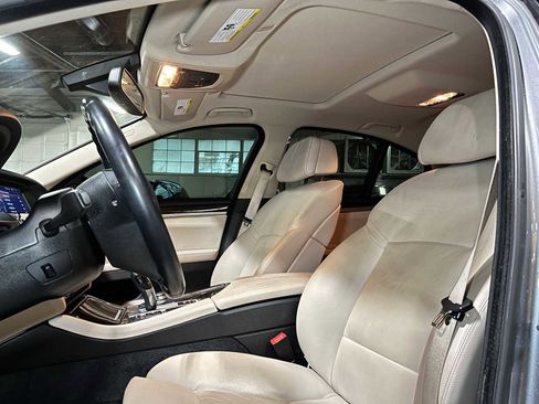 Used 2011 BMW 535i 535i image 24