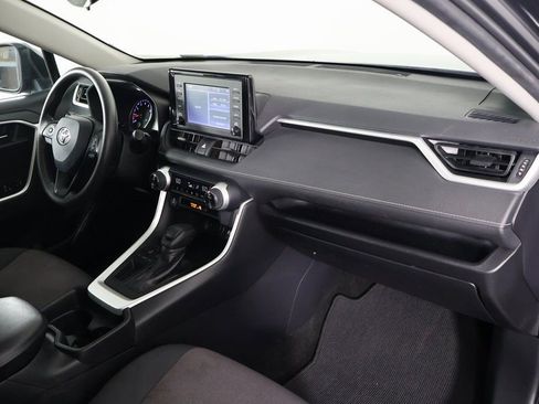 Used 2019 Toyota RAV4 XLE image 9