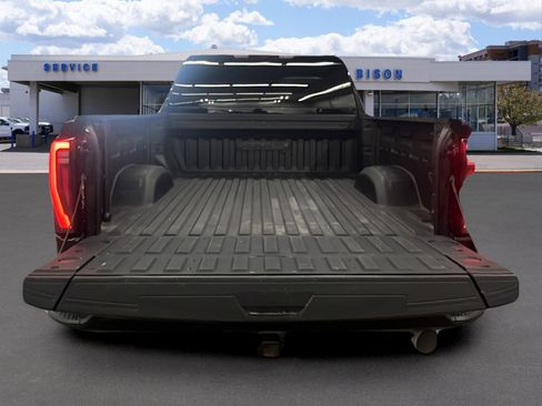 Used 2024 GMC Sierra 2500 AT4 image 18