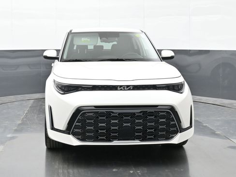 Used 2025 Kia Soul GT-Line w/ GT-Line Technology Package image 3