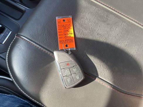 Used 2024 GMC Sierra 1500 AT4X image 53