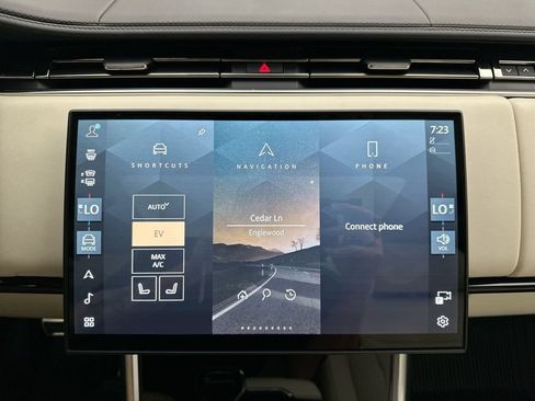 Used 2025 Land Rover Range Rover Autobiography AWD/4WD image 26