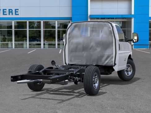 New 2026 Chevrolet Express 3500 w/ Power Convenience Package RWD image 6
