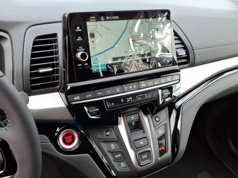 New 2026 Honda Odyssey Touring image 16